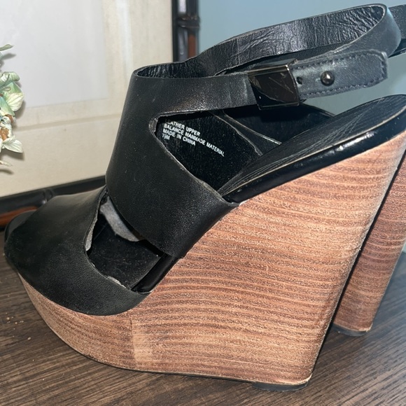 Trouve Strappy, Open Toed, BoHo Side Buckle Black / Brown Wedges - Picture 9 of 10